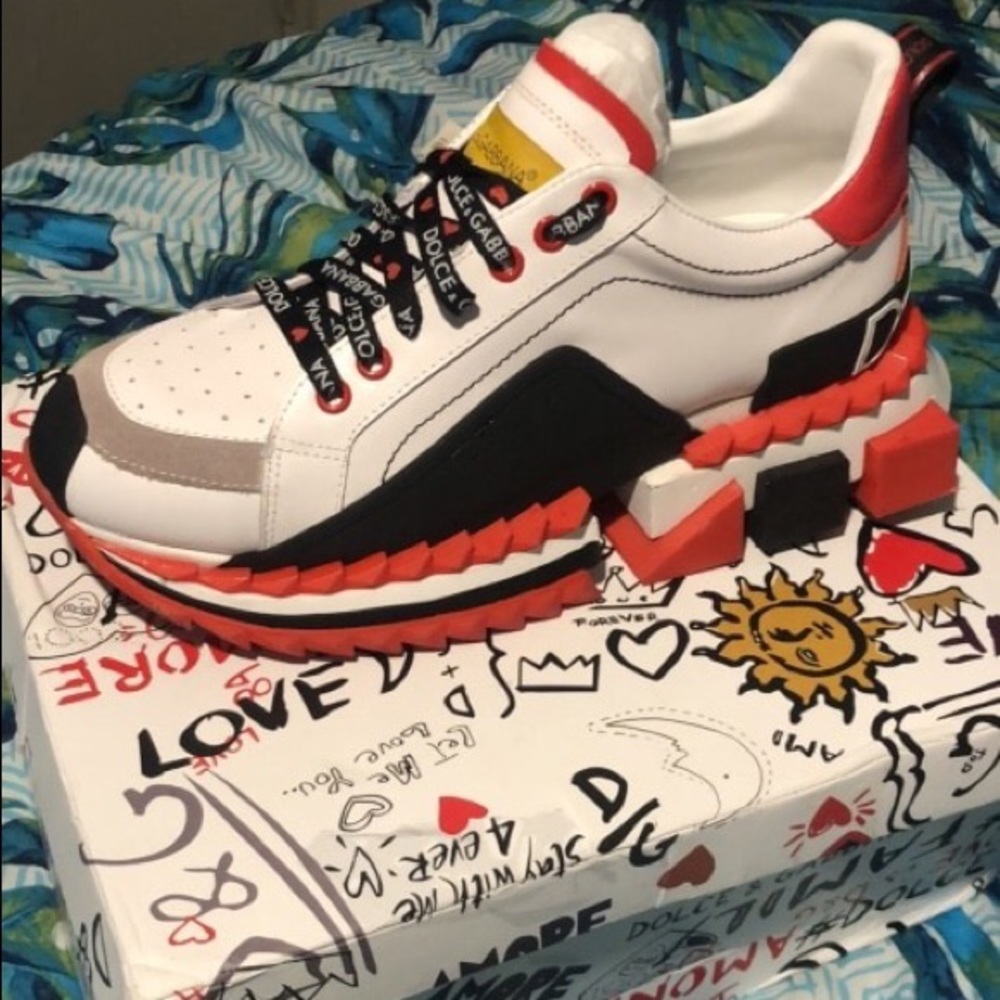 Dolce& Gabbana size 8.5